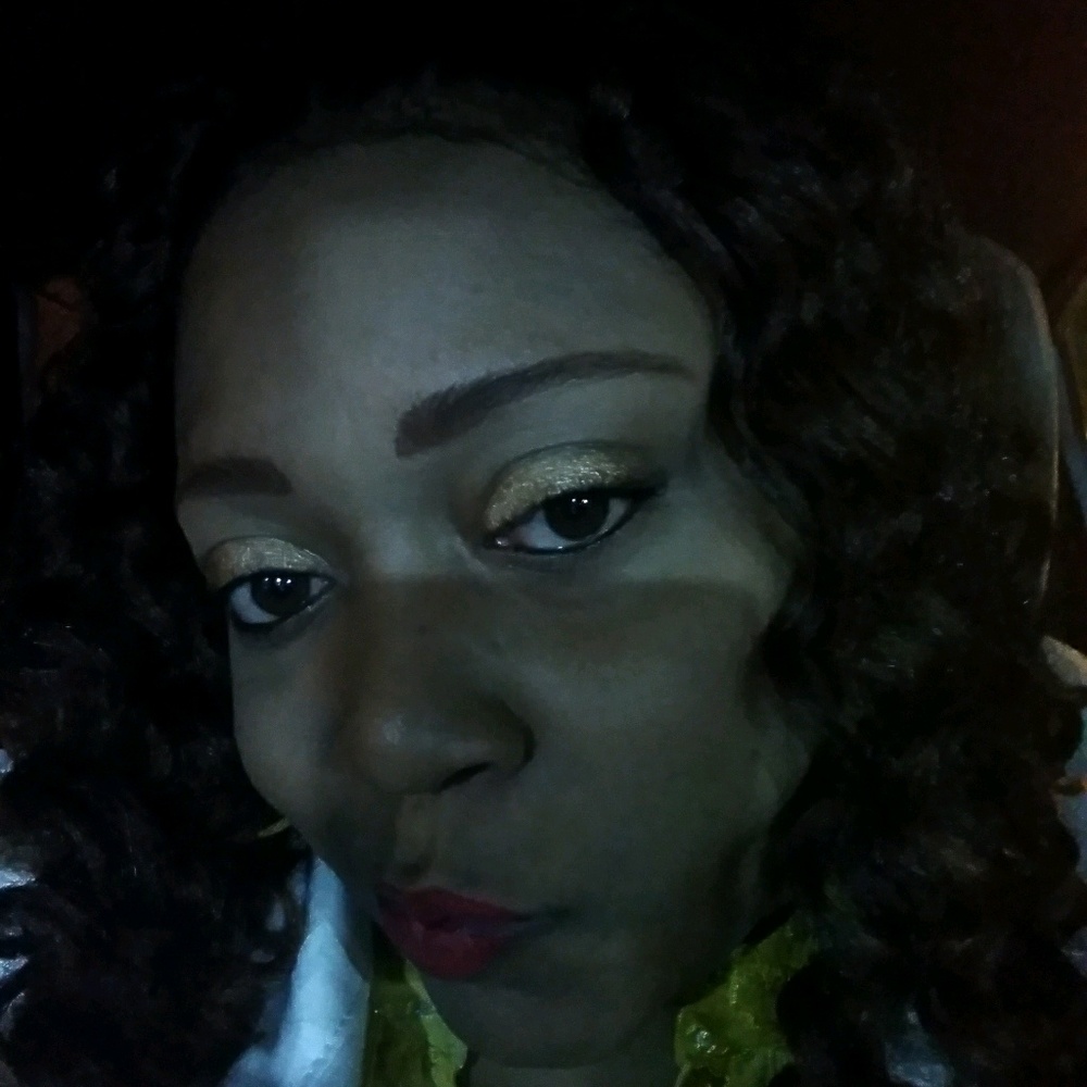 Meet your Posher, Lanessia